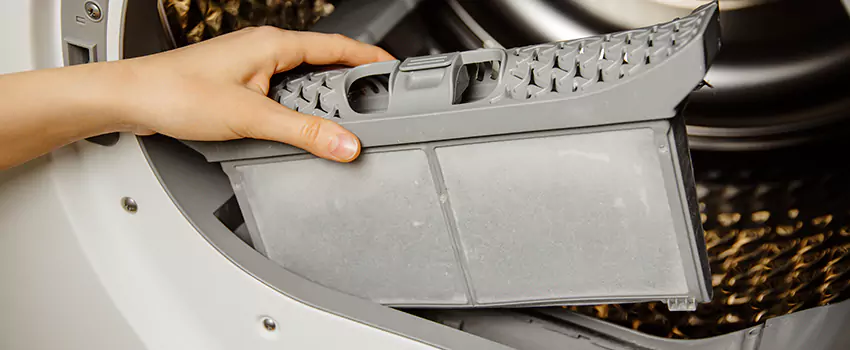 Signs Of A Clogged Dryer Lint Trap in Norwood, Massachusetts